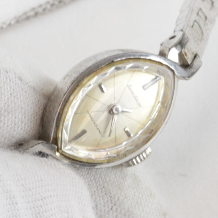 ジャンク『動作未確認』 
SEIKO SOLAR DIASHOCK 21JEWELS 10-7000 
腕時計
 レディース ムーブメント不明 アンティーク 細身 華奢