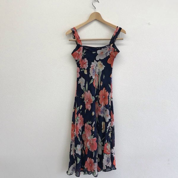 『美品』 
RALPH LAUREN ラルフローレン 
 RN51050/CA08349 ワンピース 
シルク ネイビー