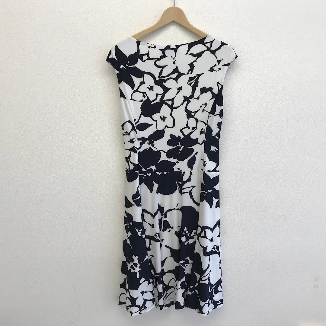 『USED』 
RALPH LAUREN ラルフローレン 
 花柄ワンピース サイズ4 RN#41381 ワンピース 
ポリエステル/ポリウレタン  ホワイト/ブラック系
