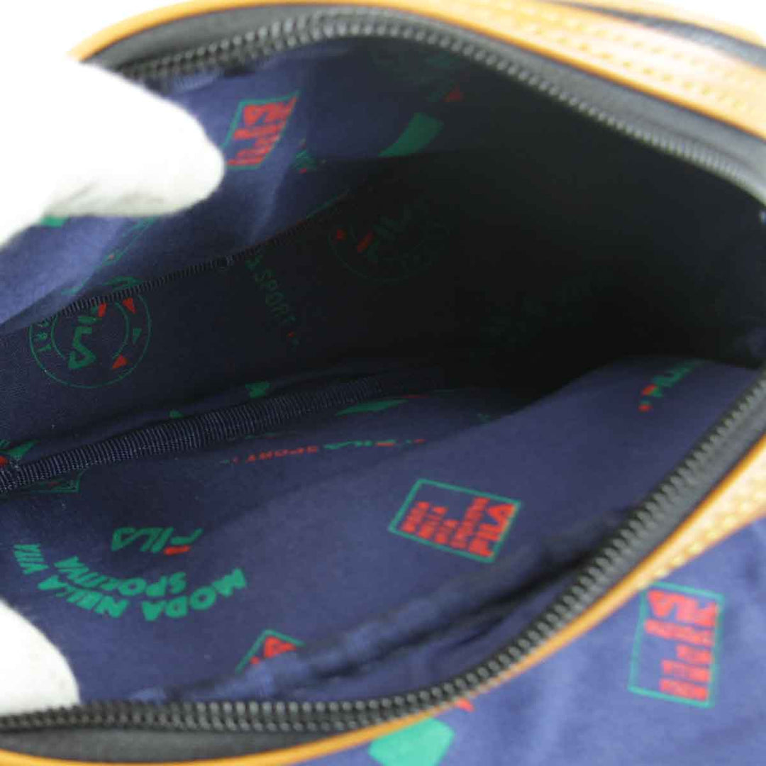 美品『USED』 
FILA フィラ 
 ウエストバッグ 
レザー