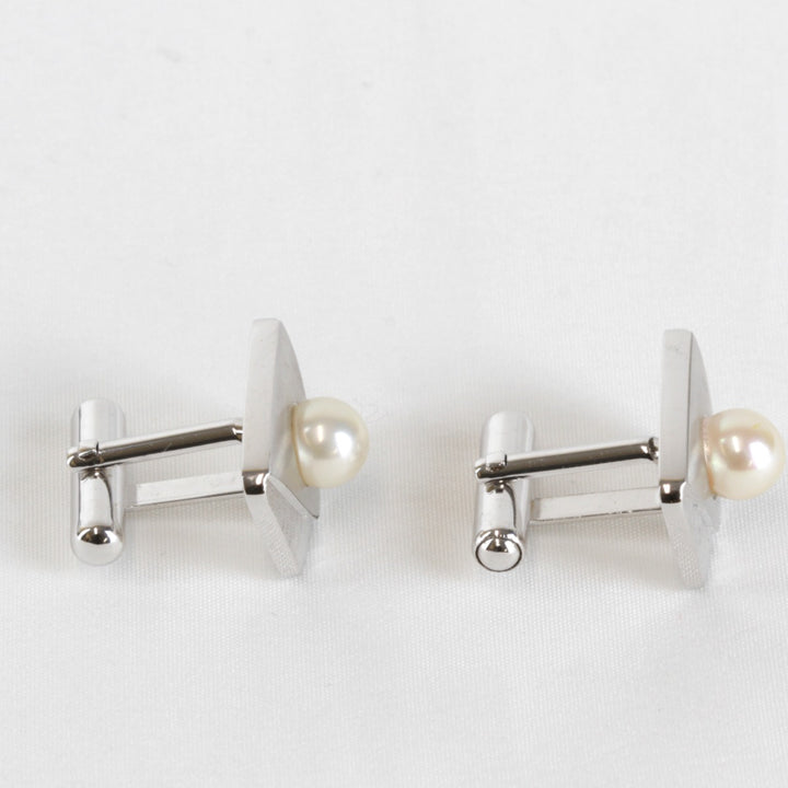 美品『USED』 
 
 本真珠 タイピン/カフス セット カフス 
パール シルバー