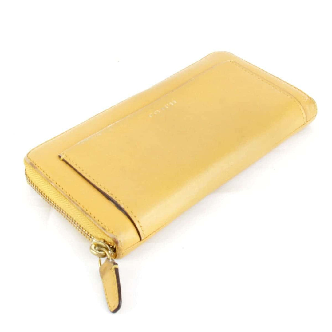 『USED』 
COACH コーチ 
 ジップアラウンドウォレット 長財布 
レザー イエロー