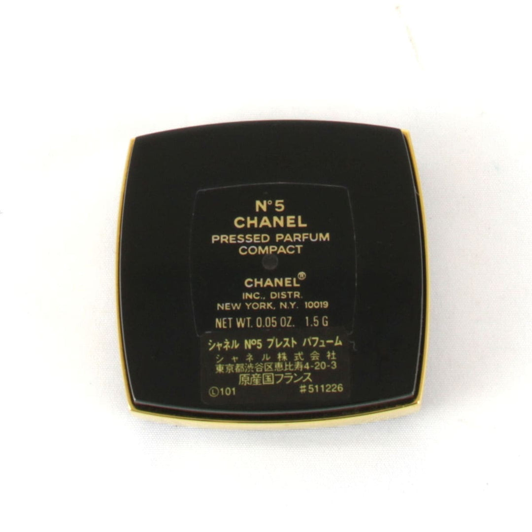 良品『USED』 
CHANEL シャネル 
 No5 プレストパフューム 香水 
 ブラック×ゴールドカラー
