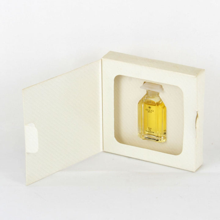 良品『USED』 
GUCCI グッチ 
 香水 
 イエロー