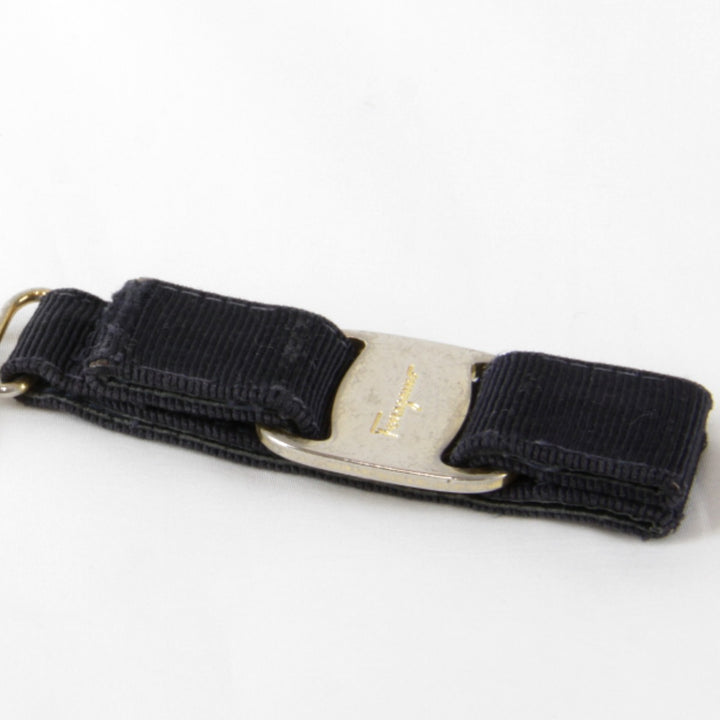 『USED』 
Salvatore Ferragamo フェラガモ 
 ヴァラ キーリング キーリング 
 ブラック