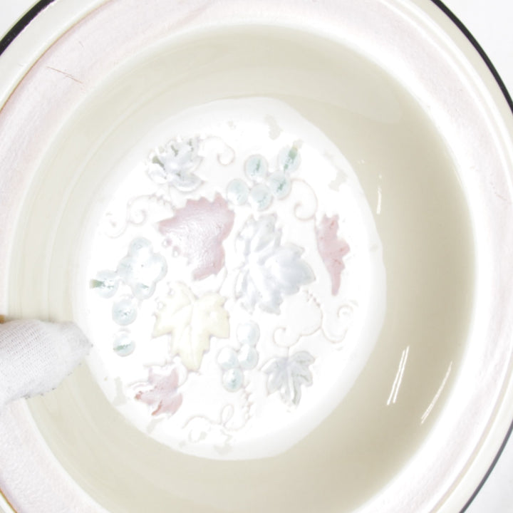 美品『USED』 
 
 皿 
陶器 ベージュ