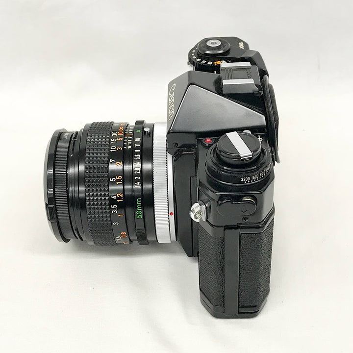 『USED』 
canon キャノン 
 canon EF LENS FD 50mm 1:1.4 S.S.C. ケースセット フィルムカメラ