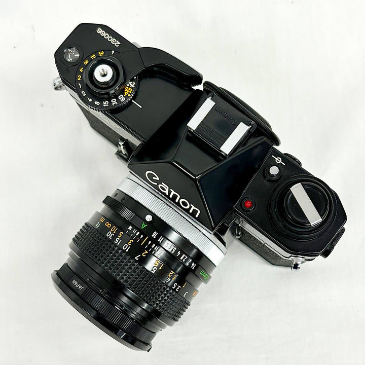 『USED』 
canon キャノン 
 canon EF LENS FD 50mm 1:1.4 S.S.C. ケースセット フィルムカメラ