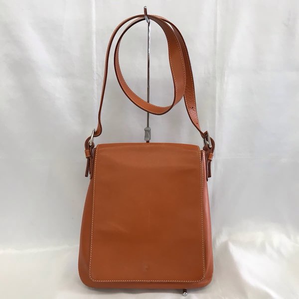 『USED』 
HIROFU ヒロフ 
 フラップショルダーバッグ ショルダーバッグ 
レザー オレンジ