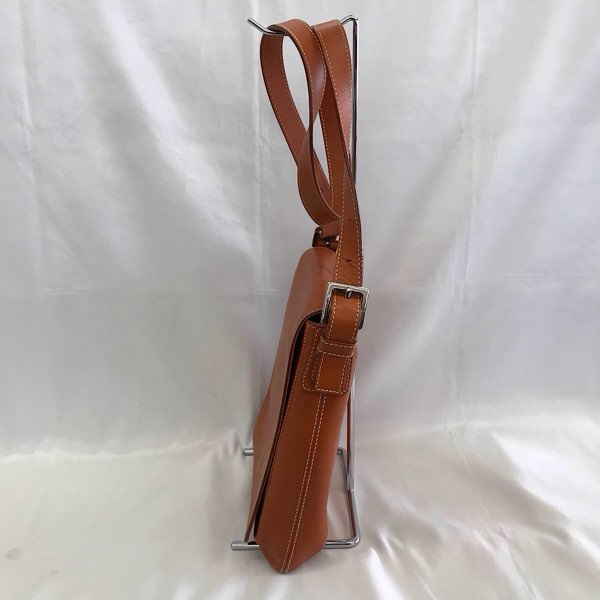 『USED』 
HIROFU ヒロフ 
 フラップショルダーバッグ ショルダーバッグ 
レザー オレンジ