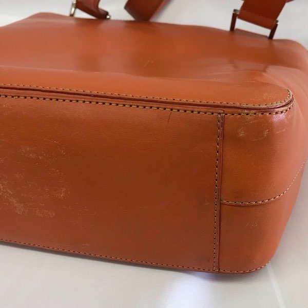 『USED』 
HIROFU ヒロフ 
 ショルダーバッグ 
レザー オレンジ