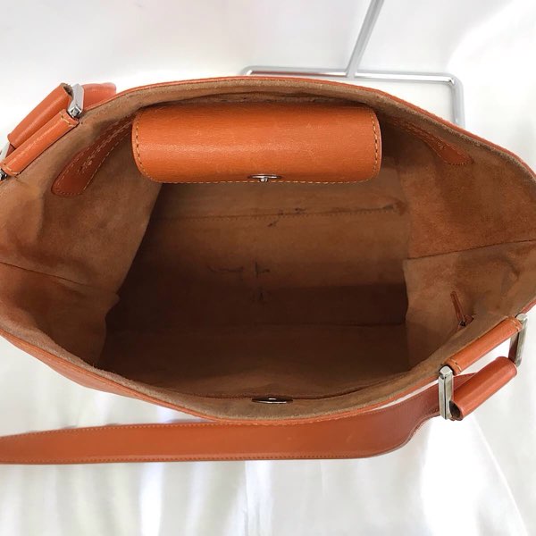『USED』 
HIROFU ヒロフ 
 ショルダーバッグ 
レザー オレンジ