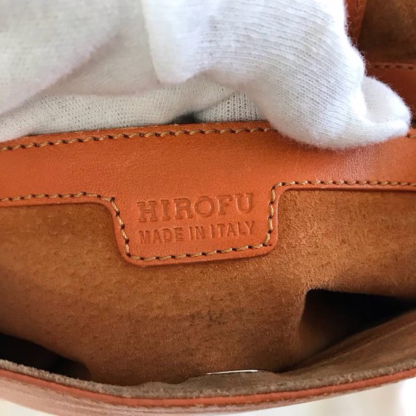 『USED』 
HIROFU ヒロフ 
 ショルダーバッグ 
レザー オレンジ