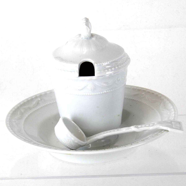 『USED』 
 
 ソーサ一体型シュガーポット（スプーン付） 陶器 食器 
陶磁器 ホワイト