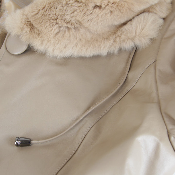 美品『USED』 
 
 コート 
羊革/ラビットファー ベージュ