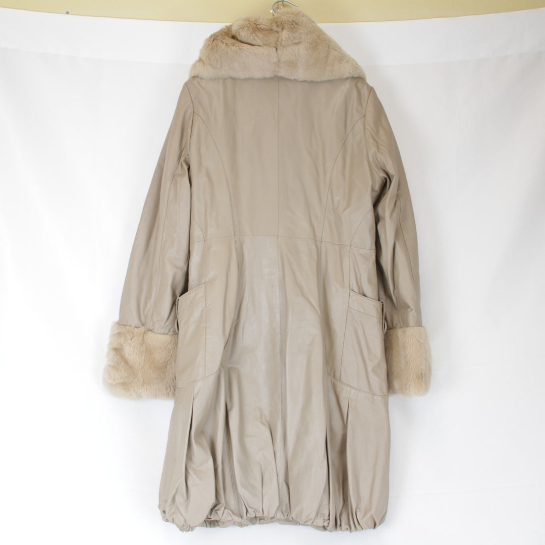 美品『USED』 
 
 コート 
羊革/ラビットファー ベージュ