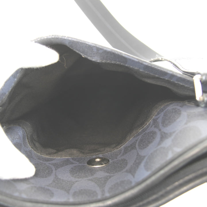 『USED』 
COACH コーチ 
 シグネチャー F70591 ショルダーバッグ 
PVC ネイビー