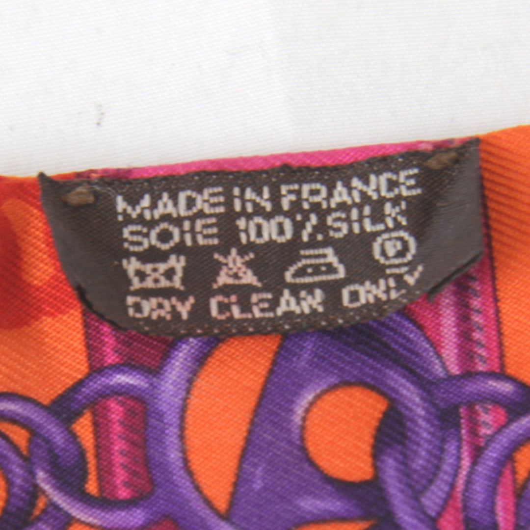 美品『USED』 
HERMES エルメス 
 ツイリー チェーン柄 スカーフ 
シルク オレンジ ビビッドカラー
