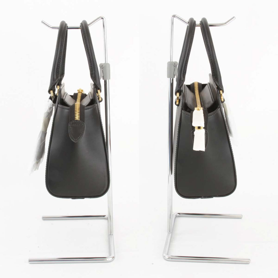美品『未使用』 
PRADA プラダ 
 ハンドバッグ 
サフィアーノレザー ブラック