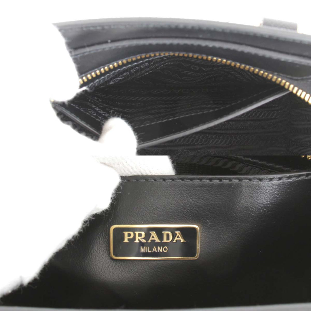 美品『未使用』 
PRADA プラダ 
 ハンドバッグ 
サフィアーノレザー ブラック