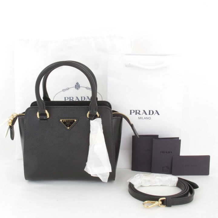 美品『未使用』 
PRADA プラダ 
 ハンドバッグ 
サフィアーノレザー ブラック