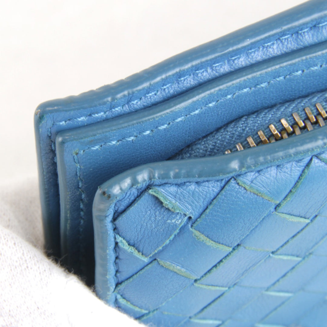 『USED』 
BOTTEGAVENETA ボッテガヴェネタ 
 イントレチャート 114074 二つ折り財布 
レザー ブルー