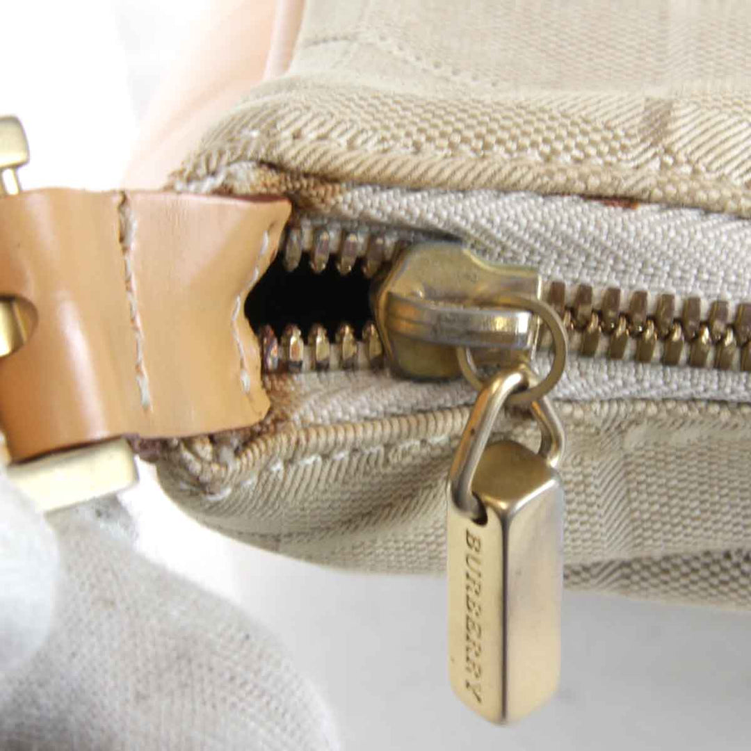 『USED』 
BURBERRY バーバリー 
 ショルダーバッグ 
キャンバス/レザー ブラウン