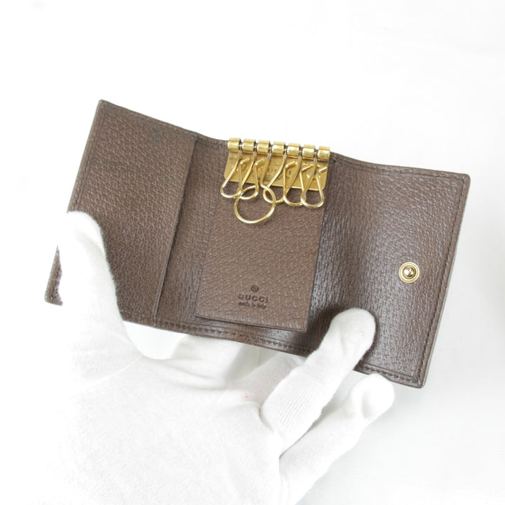 美品『USED』 
GUCCI グッチ 
 シェリーライン 6連キーケース 603732.1147 キーケース 
GGスプリームキャンバス ベージュ