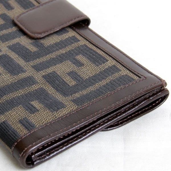 FENDI フェンディ 
 2804－30806 長財布 
キャンバス ブラウン