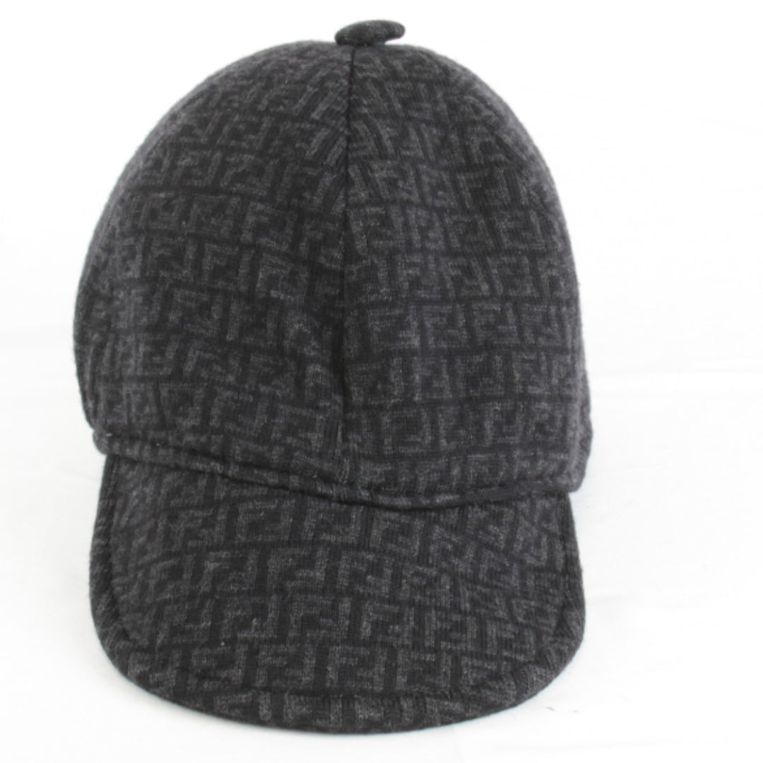美品『USED』 
FENDI フェンディ 
 ニットキャップ 
ウール ブラック