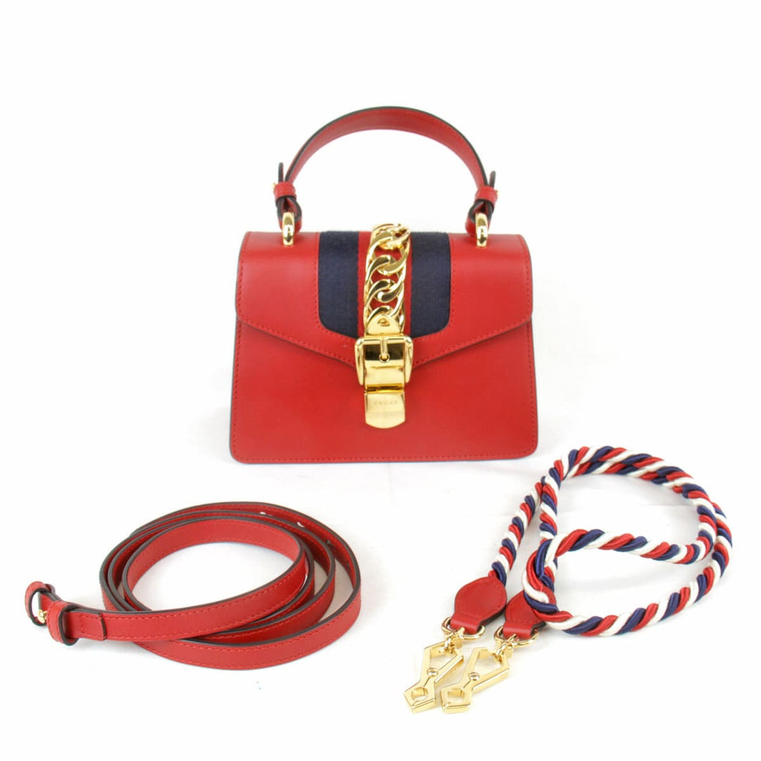 美品『USED』 
GUCCI グッチ 
 シルヴィ 2WAY 470270 ショルダーバッグ 
レザー レッド