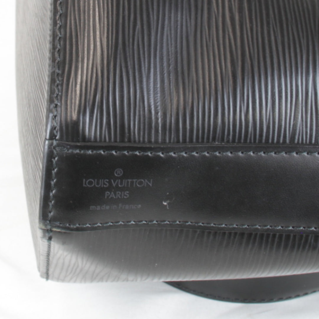 『USED』 
LOUIS VUITTON ルイ・ヴィトン 
 サックデポール 肩掛け ワンショルダー M80157 ショルダーバッグ 
エピレザー ブラック
