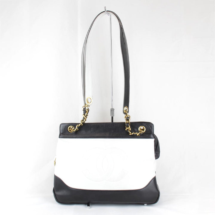 『USED』 
CHANEL シャネル 
 バイカラー チェーン ショルダーバッグ 
レザー ホワイト