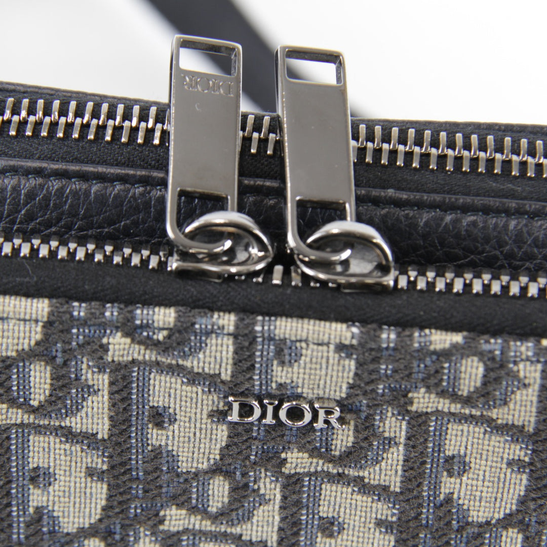 美品『USED』 
Christian Dior クリスチャンディオール 
 ショルダーバッグ 
キャンバス ネイビー