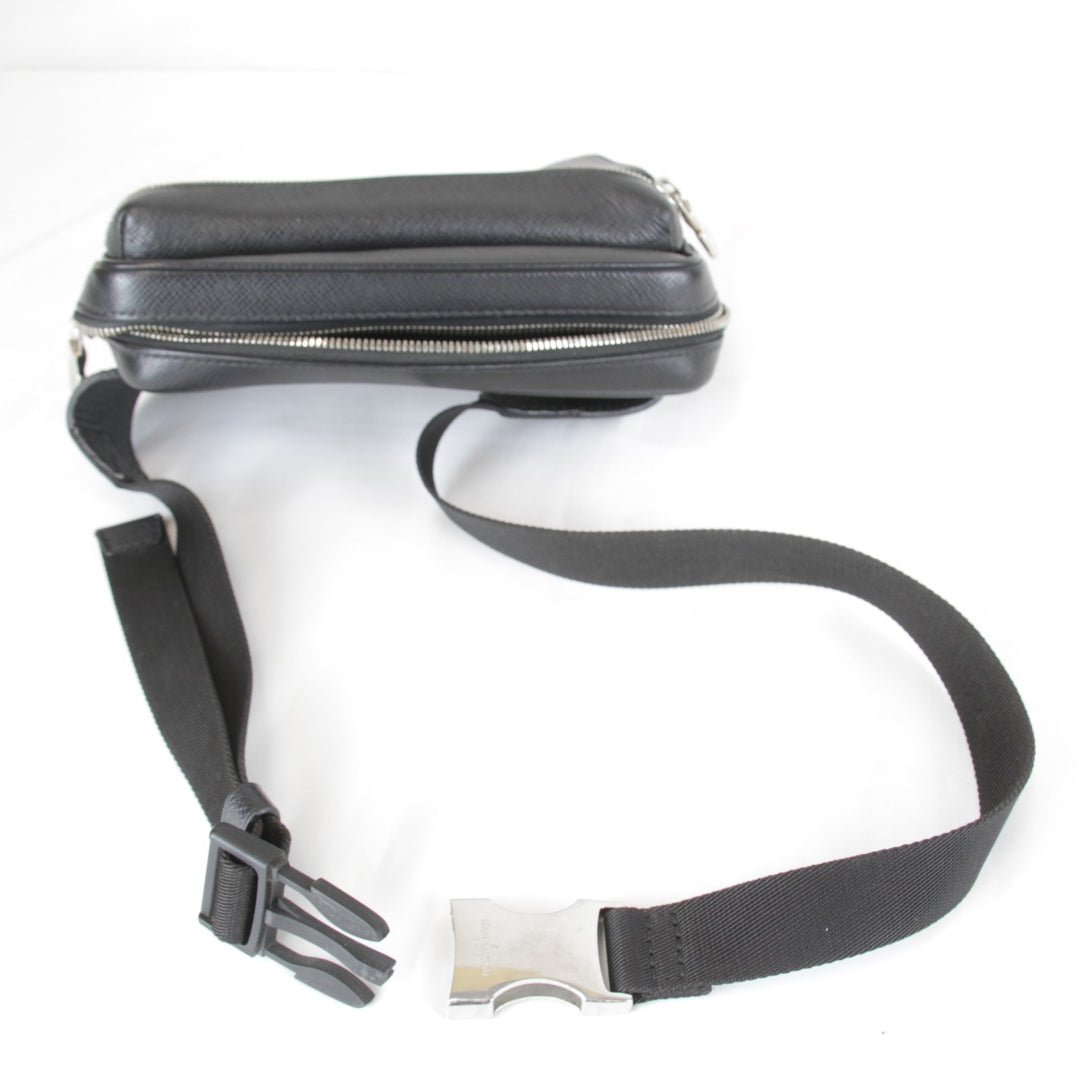 良品『USED』 
LOUIS VUITTON ルイ・ヴィトン 
 バムバッグ アウトドア M30245 ウエストバッグ 
モノグラムエクリプス ブラック
