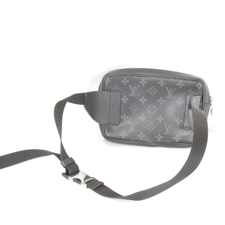 良品『USED』 
LOUIS VUITTON ルイ・ヴィトン 
 バムバッグ アウトドア M30245 ウエストバッグ 
モノグラムエクリプス ブラック