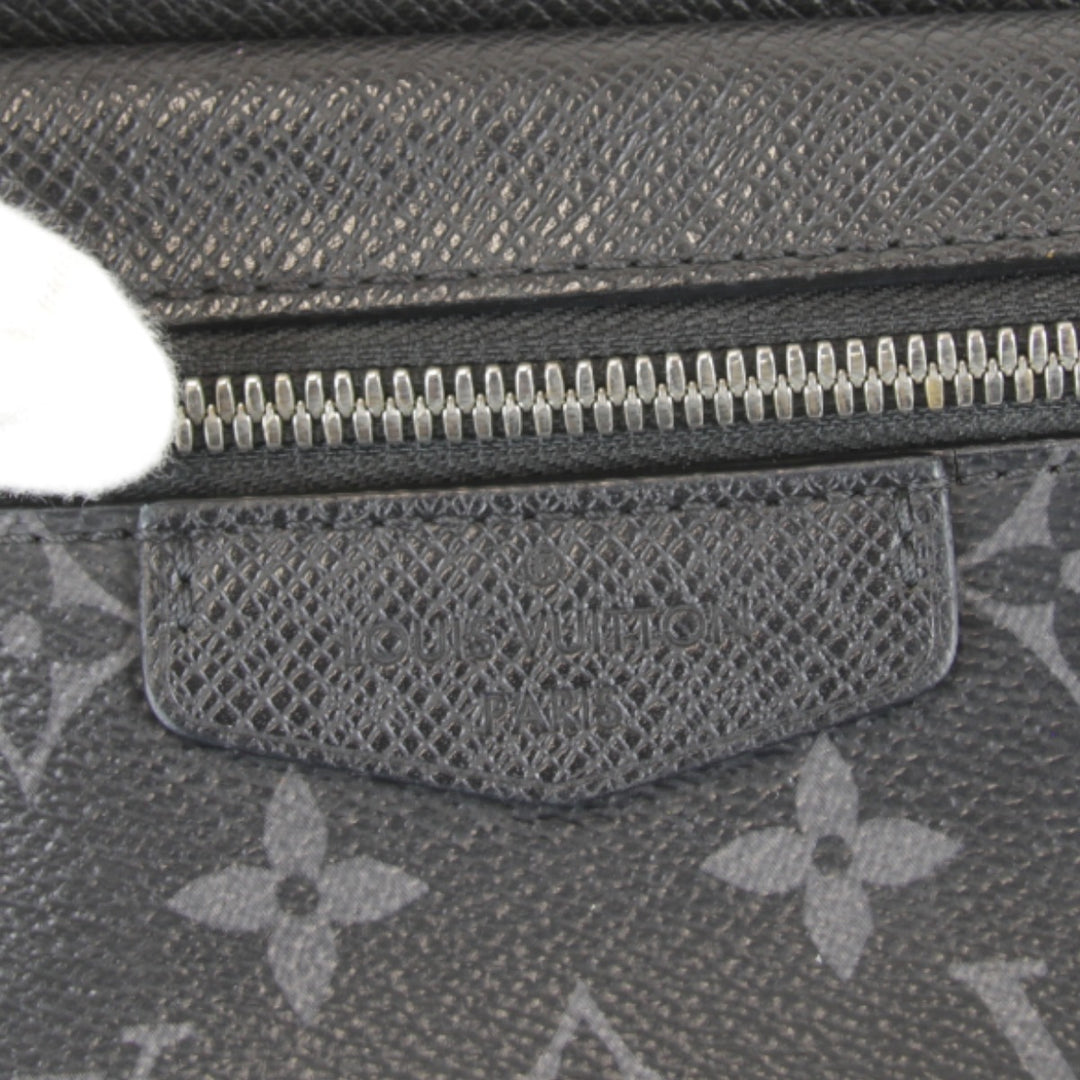 良品『USED』 
LOUIS VUITTON ルイ・ヴィトン 
 バムバッグ アウトドア M30245 ウエストバッグ 
モノグラムエクリプス ブラック