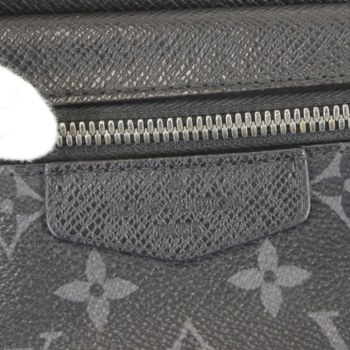良品『USED』 
LOUIS VUITTON ルイ・ヴィトン 
 バムバッグ アウトドア M30245 ウエストバッグ 
モノグラムエクリプス ブラック