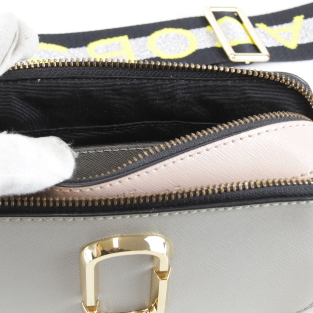 美品『USED』 
MARC JACOBS マークジェイコブス 
 スナップショット ショルダーバッグ 
レザー ブラウン