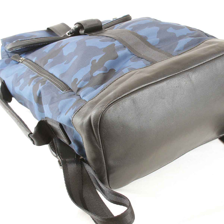 【価格改定】良品『USED』 
COACH コーチ 
 迷彩リュック F41532 リュック・デイパック 
ナイロン ブルー迷彩柄