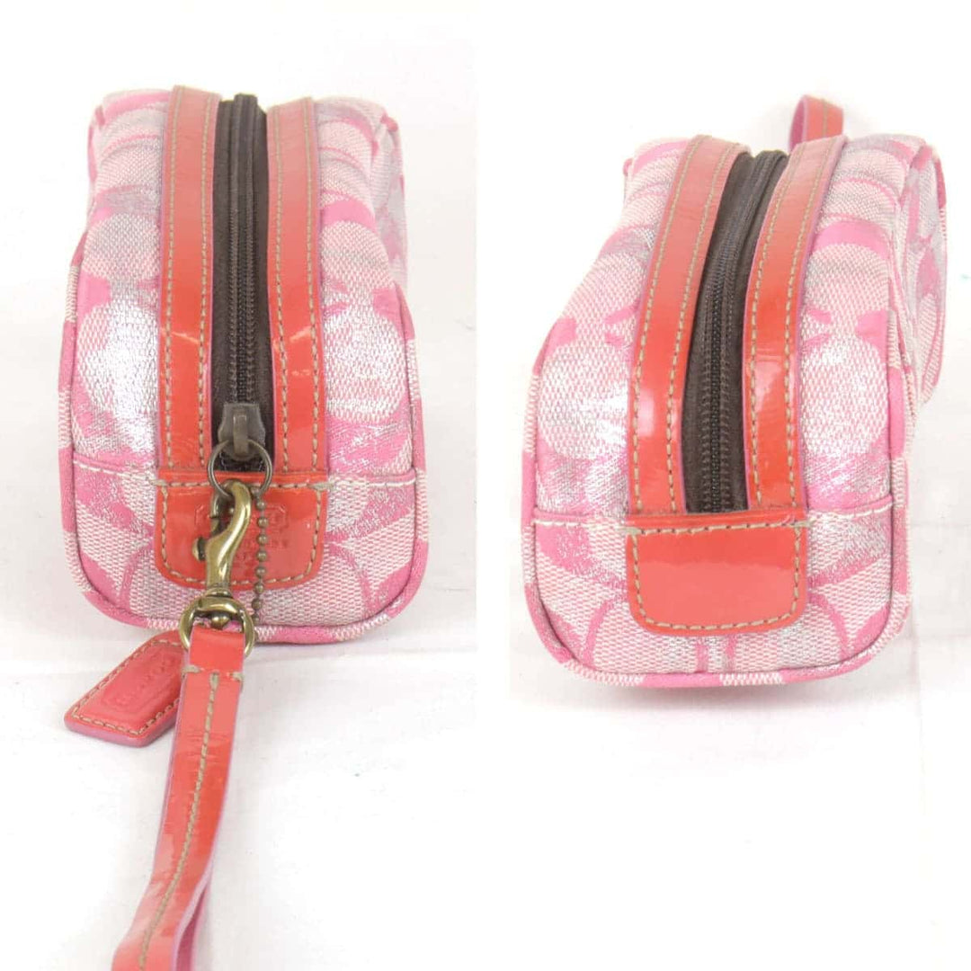『USED』 
COACH コーチ 
 シグネチャー ポーチ 
キャンバス ピンク