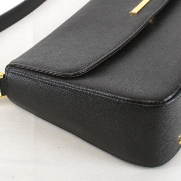 『USED』 
BURBERRY バーバリー 
 ワンショルダー ショルダーバッグ 
レザー ブラック