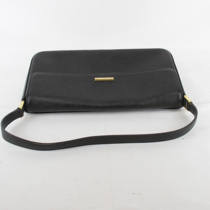 『USED』 
BURBERRY バーバリー 
 ワンショルダー ショルダーバッグ 
レザー ブラック