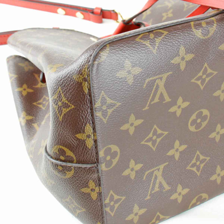 美品『USED』 
LOUIS VUITTON ルイ・ヴィトン 
 ネオノエ M44021 ショルダーバッグ 
モノグラムキャンバス モノグラム×レッド