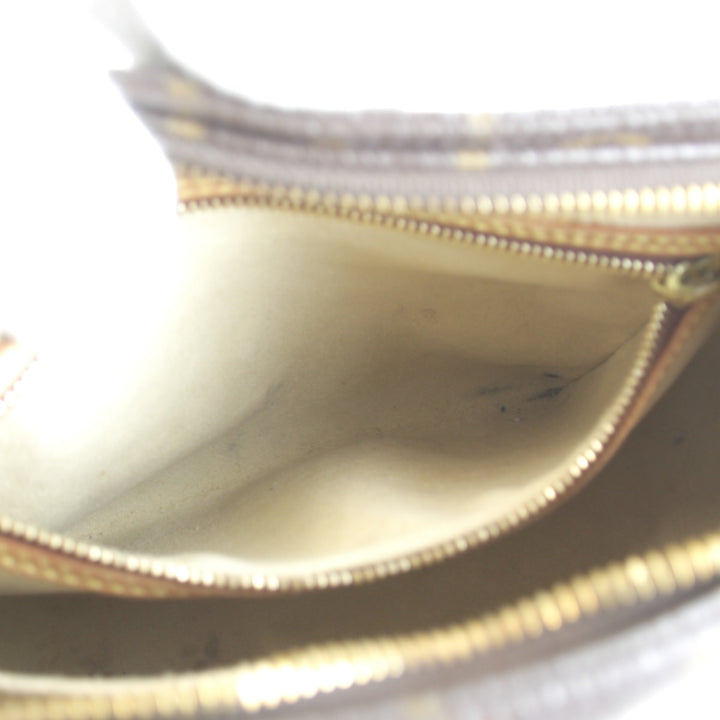 ファスナープル一部欠け『USED』 
LOUIS VUITTON ルイ・ヴィトン 
 ルーピングMM M51146 ショルダーバッグ 
モノグラムキャンバス ブラウン