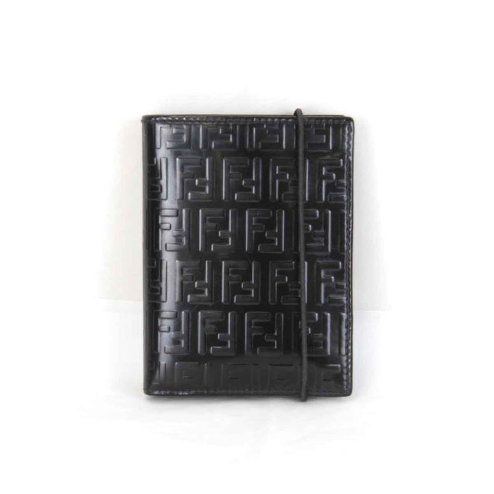 『USED』 
FENDI フェンディ 
 二つ折り財布 
エナメル調 ブラック