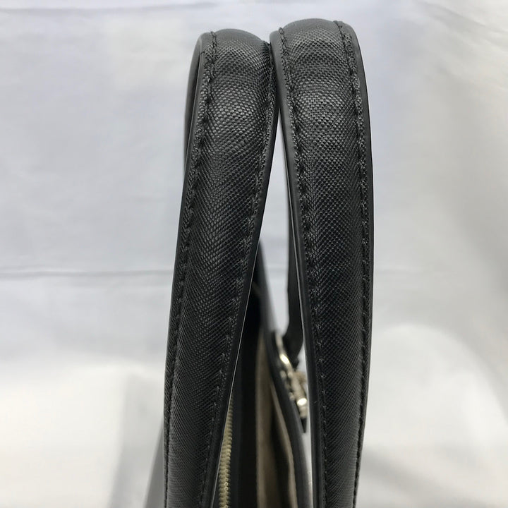『USED』 
Guess ゲス 
 GUESS バッグ JP745622 トートバッグ 
合成皮革 ブラック系