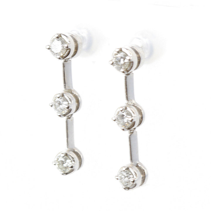 美品『USED』 Pt900/ダイヤモンド 
 鑑別書付き ピアス
 ダイヤモンド 0.30 3.9g