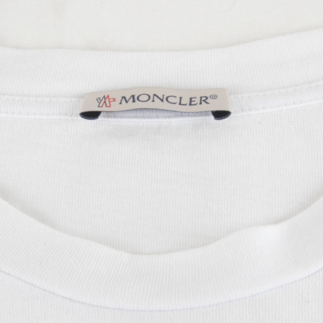 超美品『USED』 
MONCLER モンクレール 
 I10918C00064 8390T 半袖Ｔシャツ 
コットン ホワイト