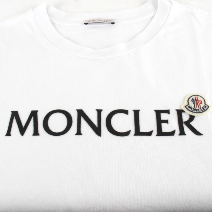 超美品『USED』 
MONCLER モンクレール 
 I10918C00064 8390T 半袖Ｔシャツ 
コットン ホワイト